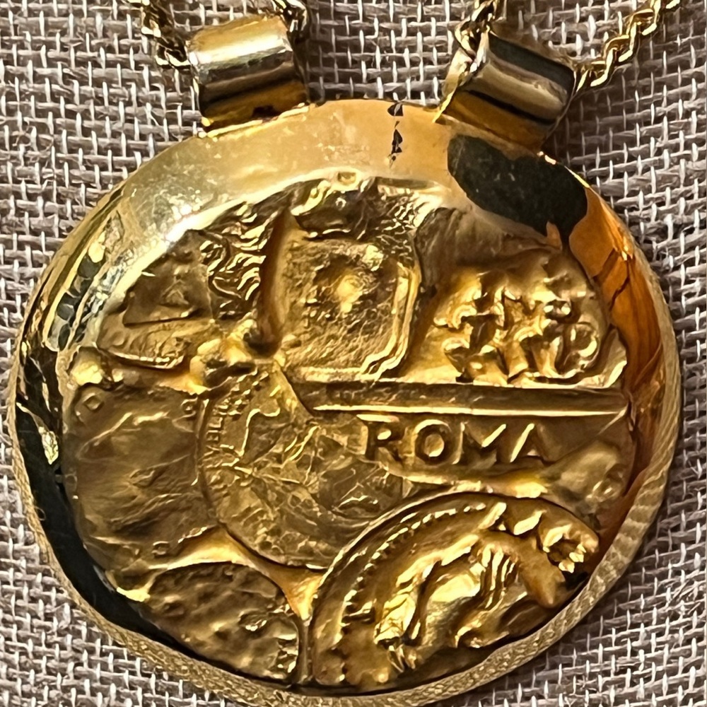 Gold Tone Roman Coin Pendant Necklace - Picture 1 of 1